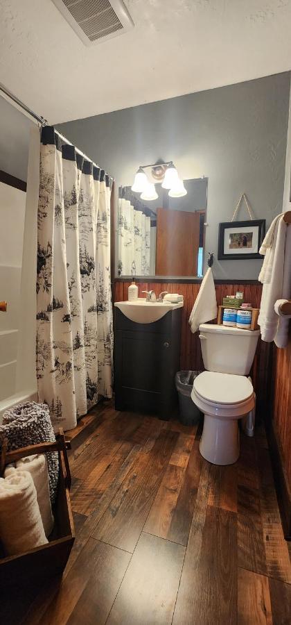 Bear Creek Ranch Bed & Breakfast Essex Exterior foto